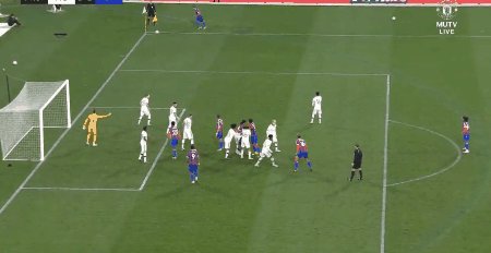 1658231511876013917.gif mun cry 7.gif